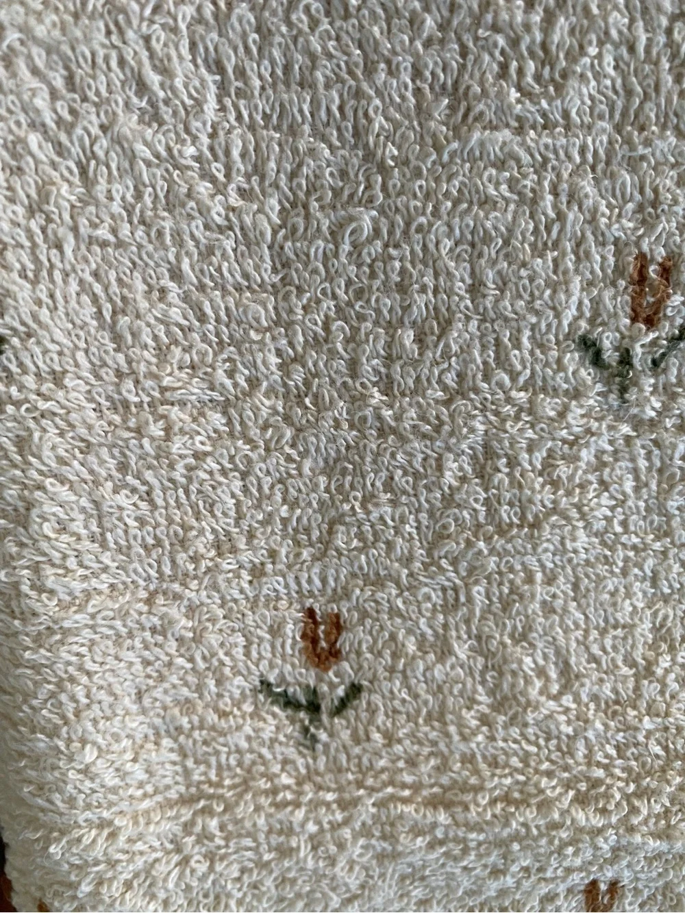 Vintage 1980s St Mary’s Fieldcrest Beige Brown Floral Tulip Bathroom Towel
